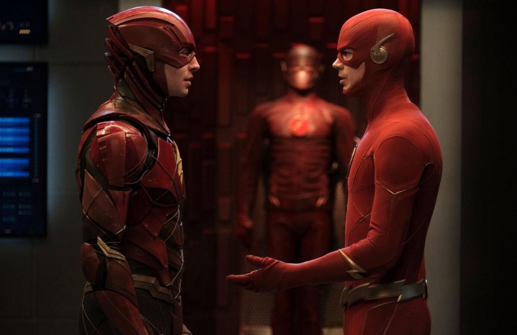 Arrowverse Flash meets DCU Flash.