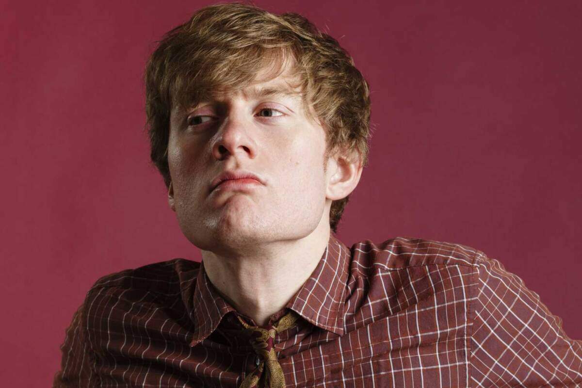 REVIEW: “James Acaster: Cold Lasagne Hate Myself 1999”